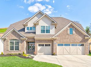 1914 English Ivy Ln, Knoxville, TN 37932