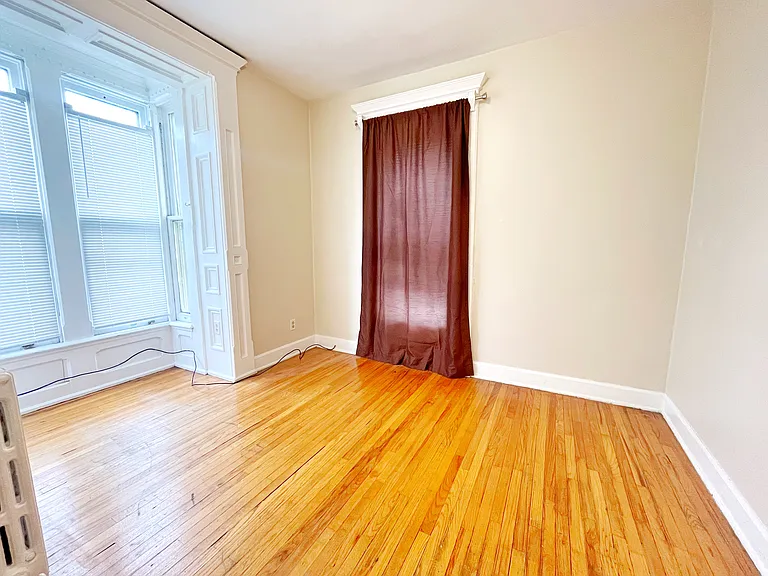 55 Lafayette Ave NE #4 — Photo 5