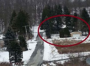 285 Clearfield St, Grassflat, PA 16839