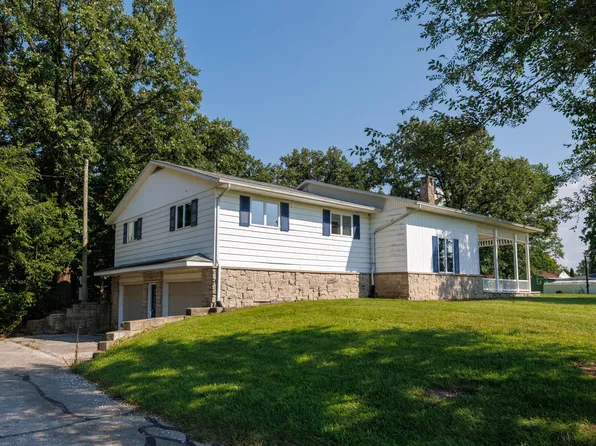 623 N Ohio St, Remington, IN 47977