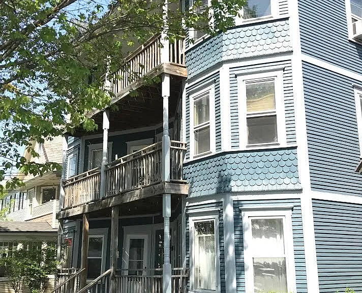 272 Pearl St — Photo 2