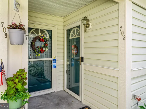 708 Steeplechase Ct #708, Deptford, NJ 08096