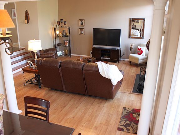 5th image of 600 Parchment Blvd