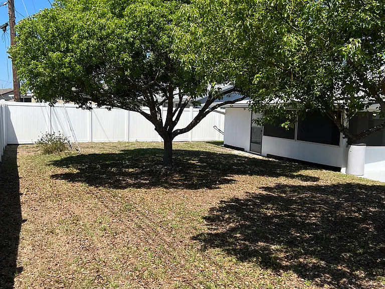 704 Torrey Pines Ave — Photo 13