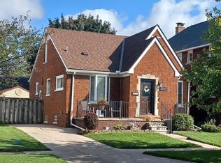 536 Emmons Blvd, Wyandotte, MI 48192