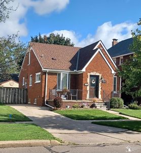 536 Emmons Blvd, Wyandotte, MI, 48192