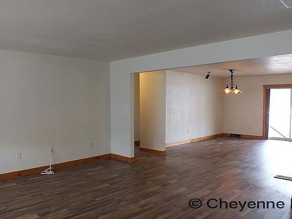3rd image of 509 Beech Ave