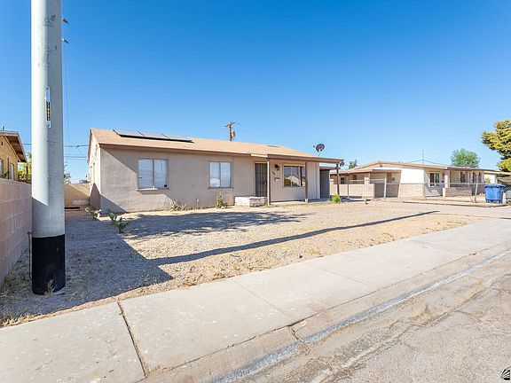 3rd image of 927 E La Mesa St