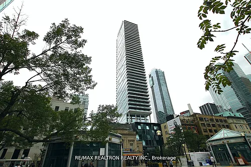 224 King St W #2901 Photo 1