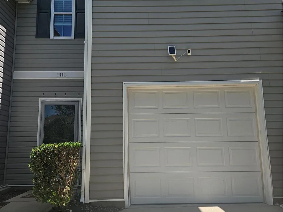 9116 Bradstreet Commons Way