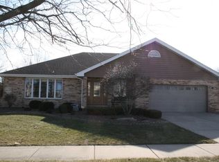 10319 Lindsay Ln, Mokena, IL 60448