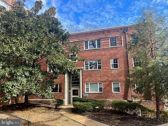 2nd image of 1309 N Ode St APT 512