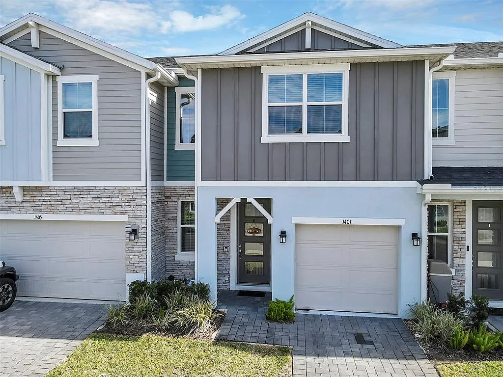 3 bed, 2.5 bath, 1476 sqft, $2,250 — Photo 2