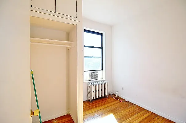 Rented by Julianna Realty Corp | media 8