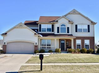 10781 Pointe West Blvd, Grand Ledge, MI 48837
