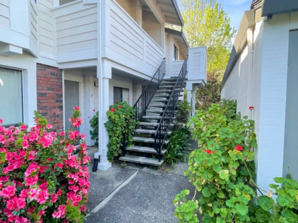 15 Picadilly Ct, San Rafael, CA 94903