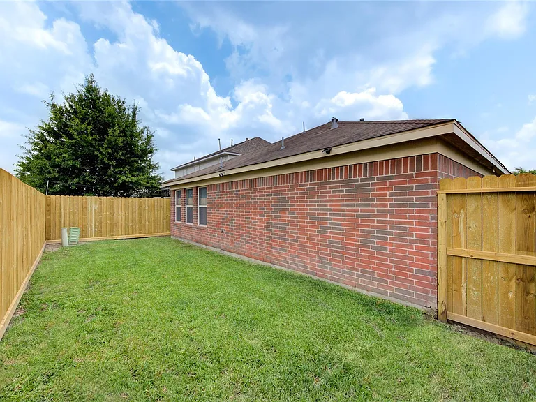 3639 Barkers Crossing Ave — Photo 35
