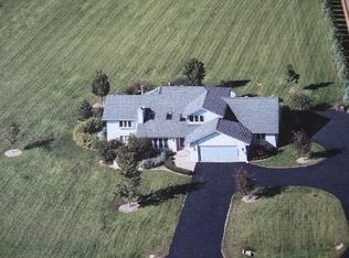6127 Dover Ct, Oswego, IL 60543