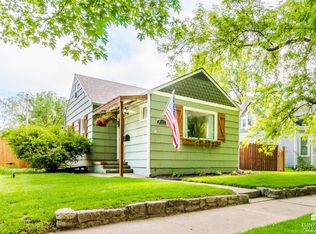 1127 Pierre St, Manhattan, KS 66502