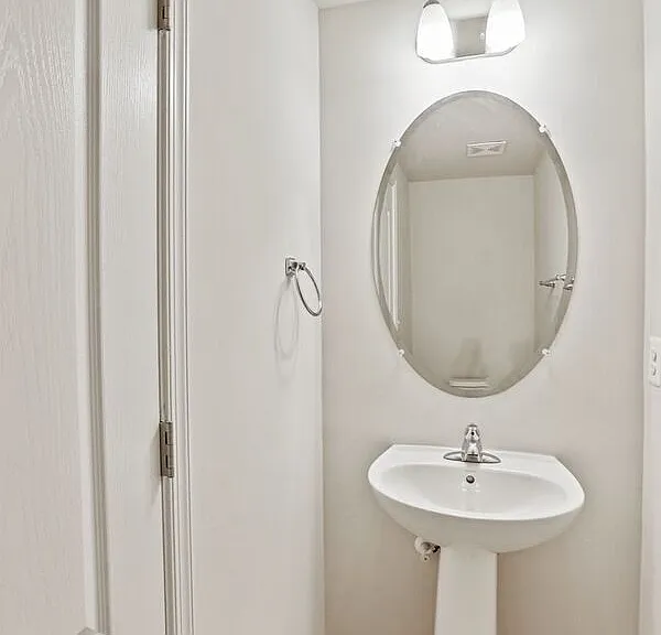 8227 Hollow Ct — Photo 24