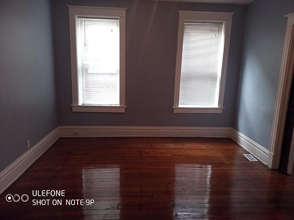 2nd image of 2616 Michigan Ave #1F