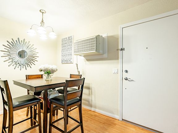4th image of 5252 Orange Ave Unit 612