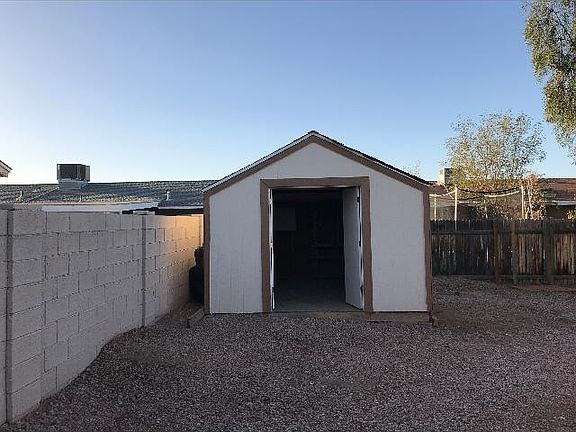 Shed