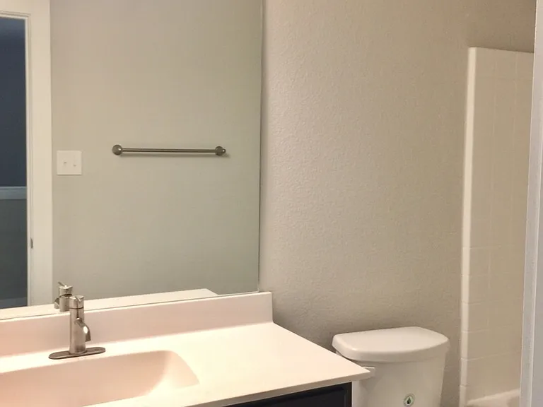 1021 W Sierra Vista Ct — Photo 9