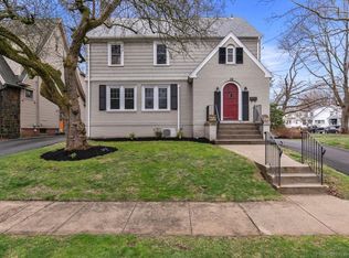 58 Carleton St, Hamden, CT 06517