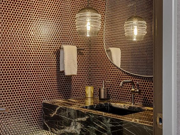 4th image of 1133 14th Street #2820