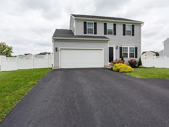 2nd image of 128 Beresford Ln