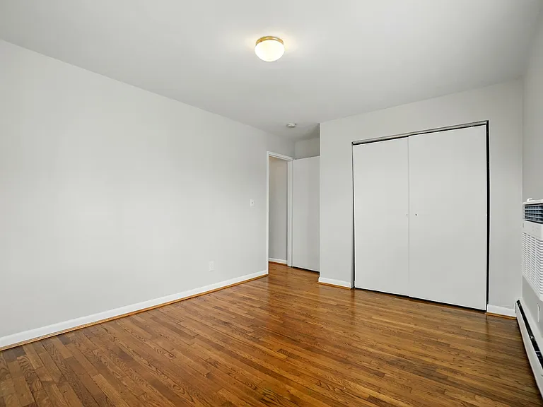 7839 Newbedford Ave #4 — Photo 24
