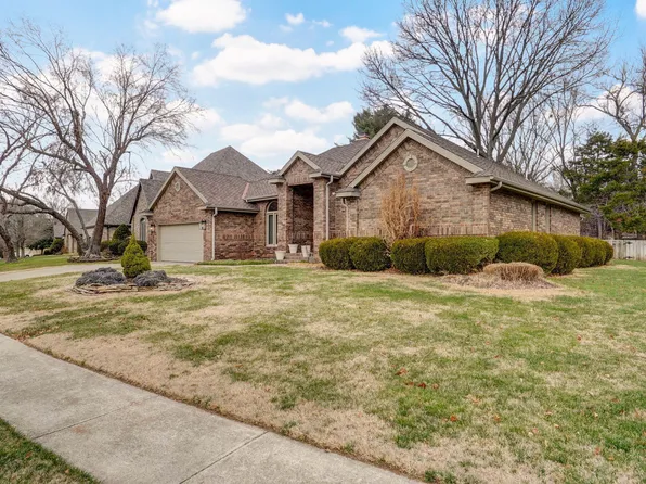 1905 E Richmond Place, Springfield, MO 65804