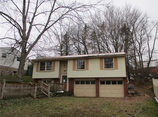 109 Deerwood Dr, Pittsburgh, PA