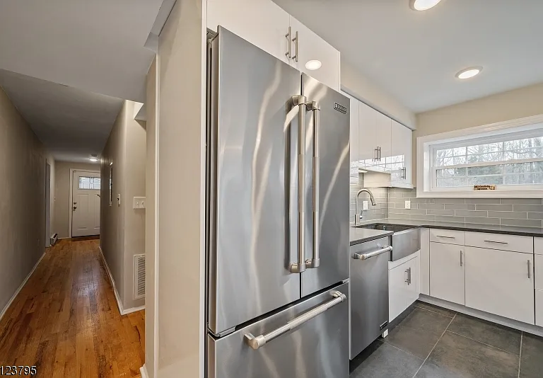 480 Parkway Dr #1 — Photo 13