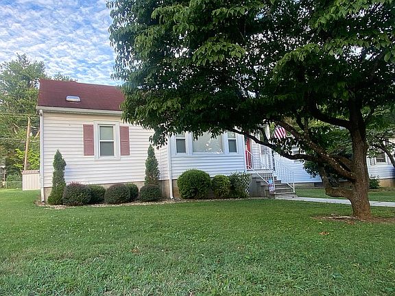 2nd image of 2314 Oak Ave