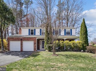 6700 Wooden Spoke Rd, Burke, VA 22015