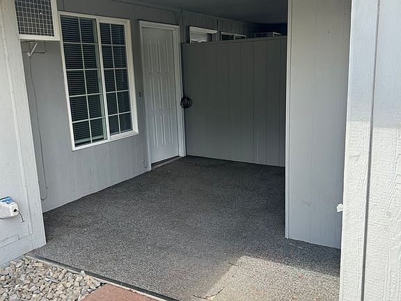 4th image of 412 N Huber Ct #B