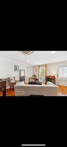 1 bed, 1.0 bath, 800 sqft, $1,800 — Photo 2
