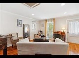 4910 Laurel St, New Orleans, LA 70115