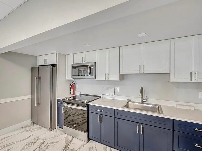 5 Bluebill Ave #203 — Photo 6