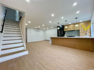 214 Beach 98 St #98, Far Rockaway, NY 11693