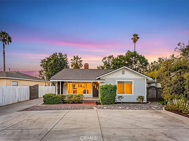 3 bed, 1260 sqft, $3,000 — Photo 1