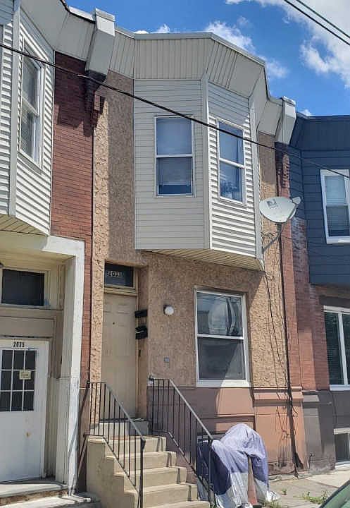 1st image of 2033 Snyder Ave