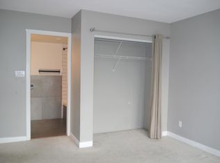9633 Manchester Dr #907, Burnaby, BC