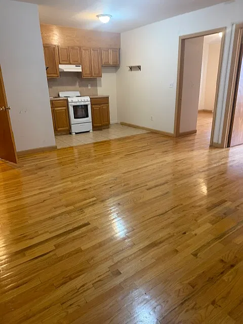 62-19 Myrtle Ave — Photo 3