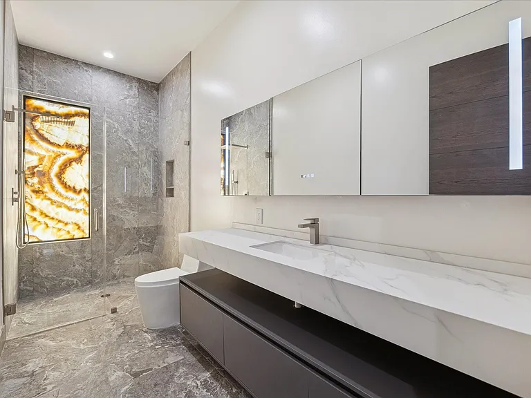 2610 Westgrove Ln — Photo 32
