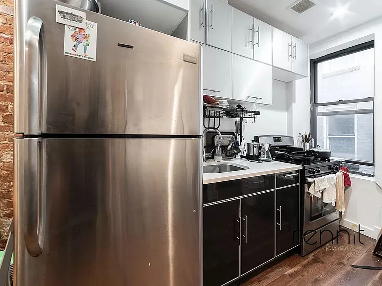 625 Sterling Pl #2R — Photo 3