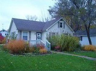 228 S 14th St, Chesterton, IN 46304