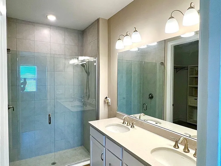 1130 Rolling Brook Ln — Photo 15